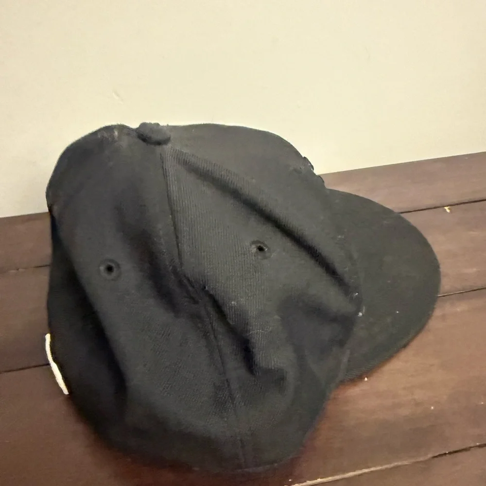 New Era NY Yankees Black Fitted Hat 7 1/4 58cm MLB